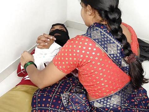 Indian Nudes presents: Komal ke ghar me ghusa chor pino maga tha pani mut pilaya